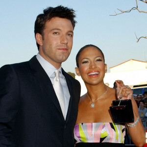 Ben Affleck et Jennifer Lopez au "Regency Village Theater" à Los Angeles.