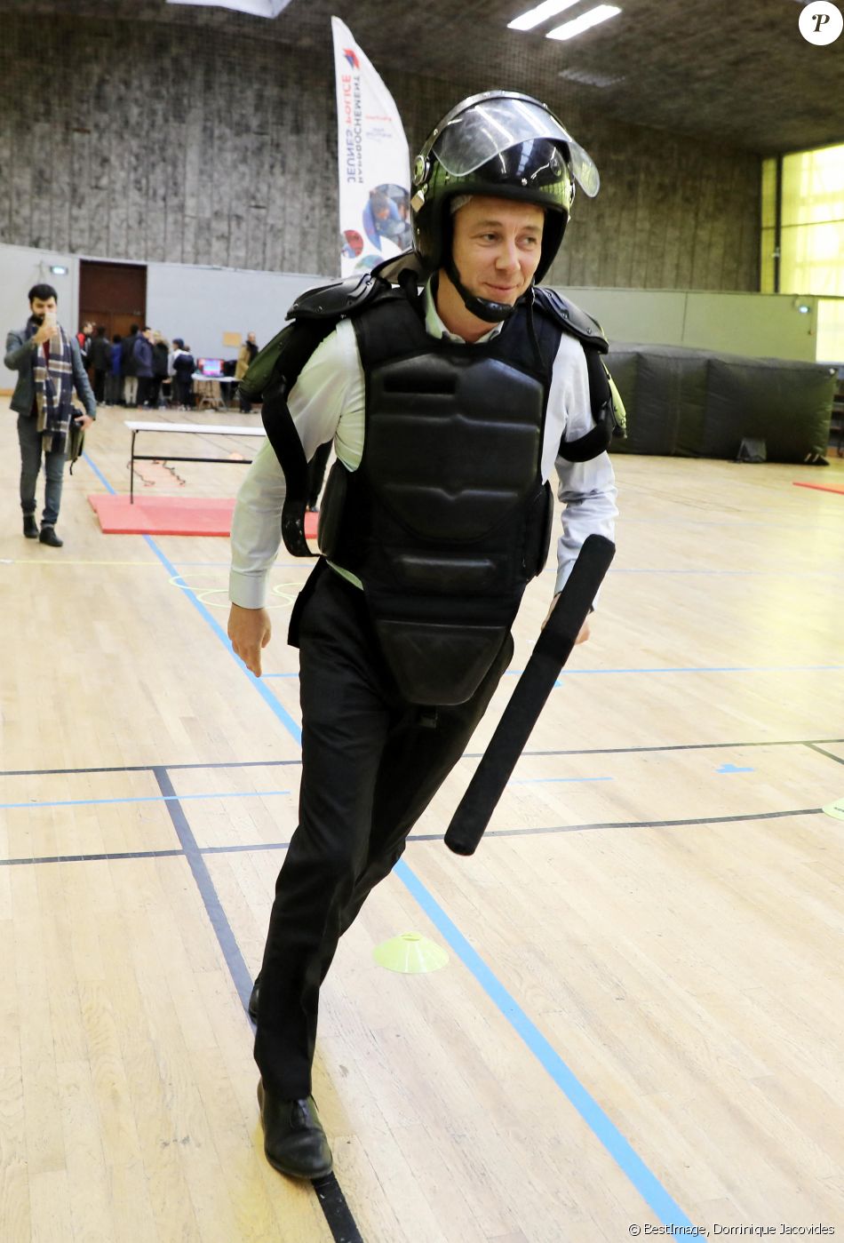 Benjamin Griveaux, candidat LREM à la mairie de Paris, accompagné de Stanislas Guerini ont participé, au Centre sportif Max-Rousié dans le 17ème arrondissement, à la journée Prox'Aventure, une manifestation sportive organisée par des policiers volontaires à destination des enfants Paris, le 12 Février 2020 © Dominique Jacovides / Bestimage