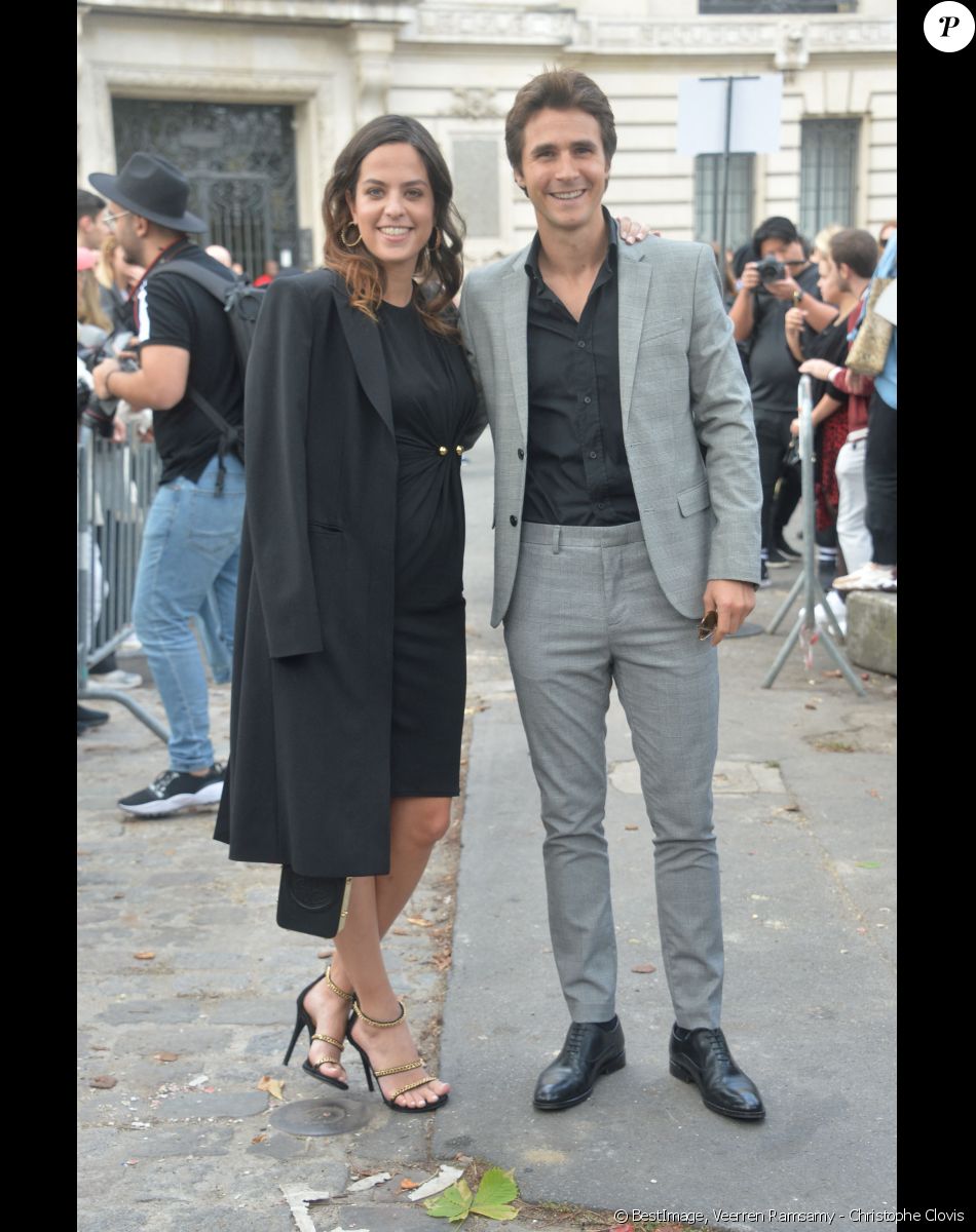 Anouchka Delon enceinte et son compagnon Julien Dereims - Arrivées au défilé Elie Saab "Collection Prêt-à-Porter Printemps/Eté 2020" lors de la Fashion Week de Paris (PFW), le 28 septembre 2019. © Veerren Ramsamy - Christophe Clovis / Bestimage