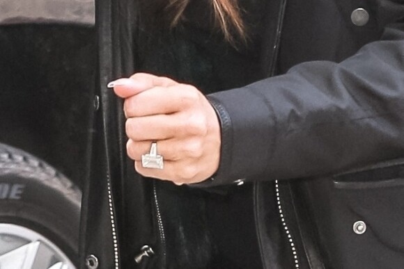 Jennifer Lopez porte la bague de fiançailles offerte par son ex-fiancé Alex Rodriguez. Le 19 mars 2019.