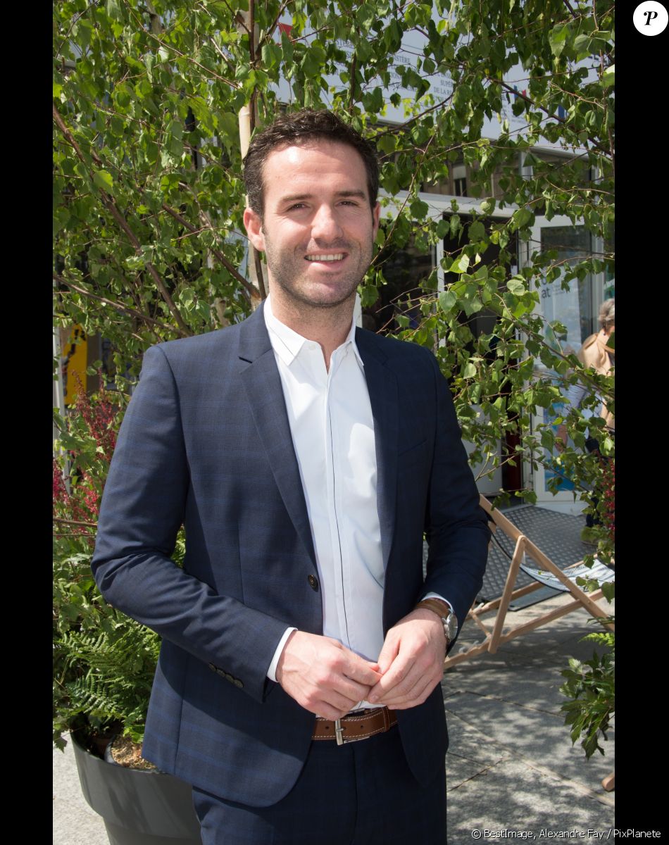 Marc Hay pésentateur météo sur BFM - 16 ème Forum International de la météo et du climat sur le parvis de l'Hôtel de ville de Paris le 25 Mai 2019 © Alexandre Fay / PixPlanete / Bestimage
