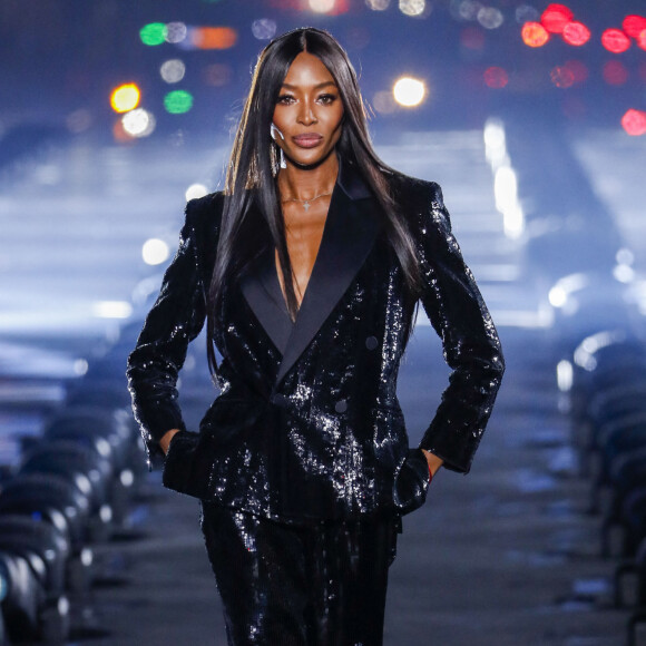 Naomi Campbell - Défilé Saint-Laurent (YSL) lors de la Fashion Week de Paris