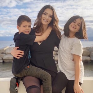 Emilie Nef Naf avec ses enfants Maëlla et Menzo