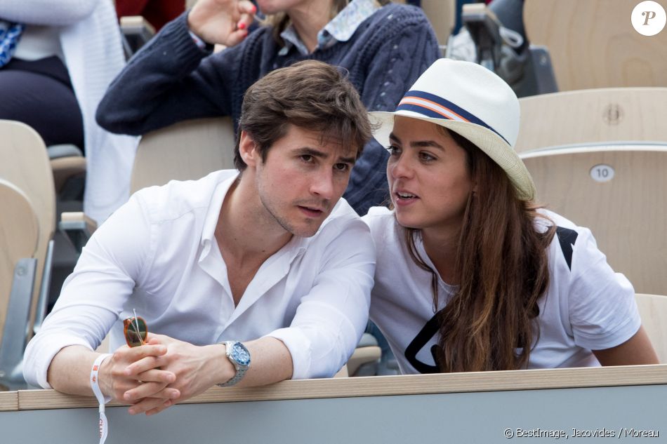 Anouchka Delon et Julien Dereims - Célébrités dans les tribunes des internationaux de France de tennis de Roland Garros à Paris, France, le 8 juin 2019. © Jacovides / Moreau/Bestimage