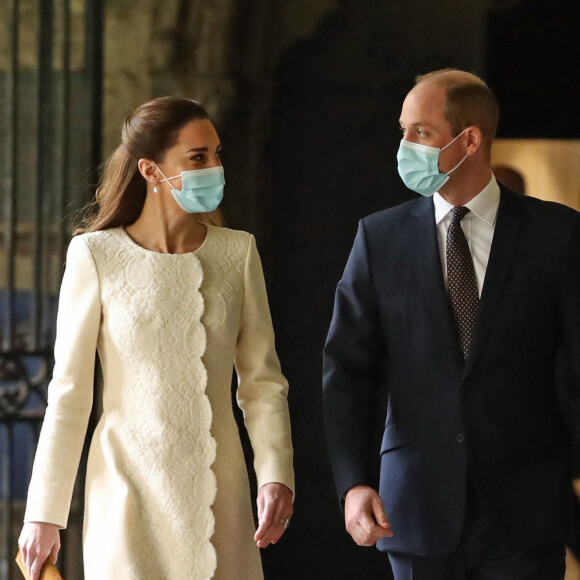 Le prince William, duc de Cambridge, et Catherine (Kate) Middleton, duchesse de Cambridge, lors d'une visite au centre de vaccination de l'abbaye de Westminster à Londres, Royaume Uni, le 23 mars 2021.