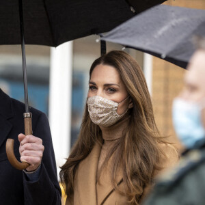 Le prince William, duc de Cambridge, et Catherine (Kate) Middleton, duchesse de Cambridge, lors d'une visite à la station d'ambulance de Newham à Londres, Royaume Uni, le 18 mars 2021.