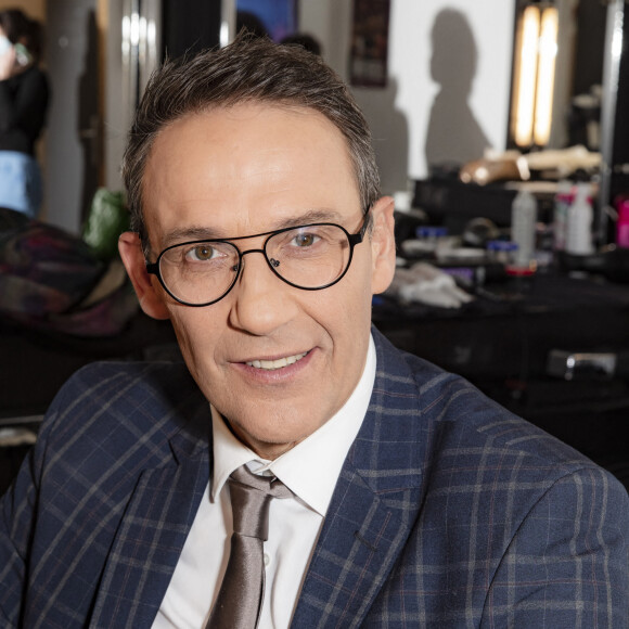 Exclusif - Julien Courbet - Backstage de l'enregistrement de l'émission "Touche Pas à Mon Poste (TPMP)", présentée par Cyril Hanouna et diffusée sur C8 le 14 décembre 2020 © Jack Tribeca / Bestimage 