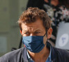 Exclusif - Laurent Mariotte - Les animateurs de Europe 1, munis de masques de protection contre le coronavirus (Covid-19), quittent les studios de la radio à Paris, le 31 août 2020.