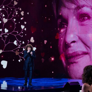 Richard Cocciante, Véronique Jannot - Enregistrement de l'émission "La boîte à Secrets 5" à Paris. Le 21 septembre 2020. © Tiziano Da Silva / Bestimage