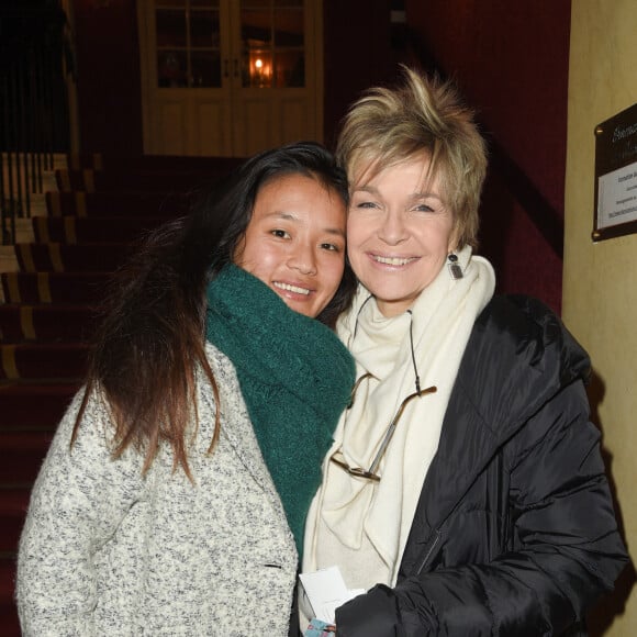 Véronique Jannot et sa fille Migmar Jannot - Générale du woman show "Vive Demain !" de Michèle Bernier au théâtre des Variétés à Paris. Le 28 janvier 2019. © Coadic Guirec/Bestimage