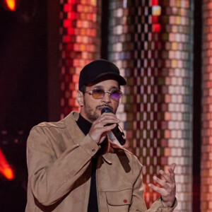 Exclusif - Soolking et Kendji Girac - Enregistrement de l'émission "Allez viens je t'emmène...Au Music Hall" au Studio Gabriel à Paris, qui sera diffusée le 28 mai sur France 3. Le 6 avril 2021 © Cyril Moreau / Bestimage 