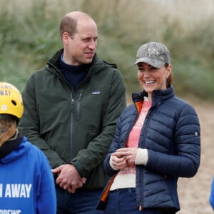 Le prince William, duc de Cambridge, et Kate Middleton, duchesse de Cambridge, font du char à voile sur la plage Saint Andrews dans le comté de East Lothian, en Écosse. Le 26 mai 2021.