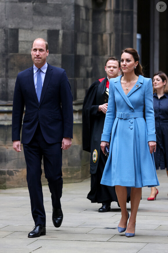 Le prince William, duc de Cambridge, et Catherine (Kate) Middleton, duchesse de Cambridge, arrivent pour la cérémonie de clôture de l'Assemblée générale de l'Église d'Écosse, à la salle de l'Assemblée à Édimbourg, Ecosse, Royaume Uni, le 27 mai 2021. 