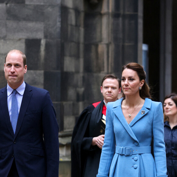 Le prince William, duc de Cambridge, et Catherine (Kate) Middleton, duchesse de Cambridge, arrivent pour la cérémonie de clôture de l'Assemblée générale de l'Église d'Écosse, à la salle de l'Assemblée à Édimbourg, Ecosse, Royaume Uni, le 27 mai 2021. 