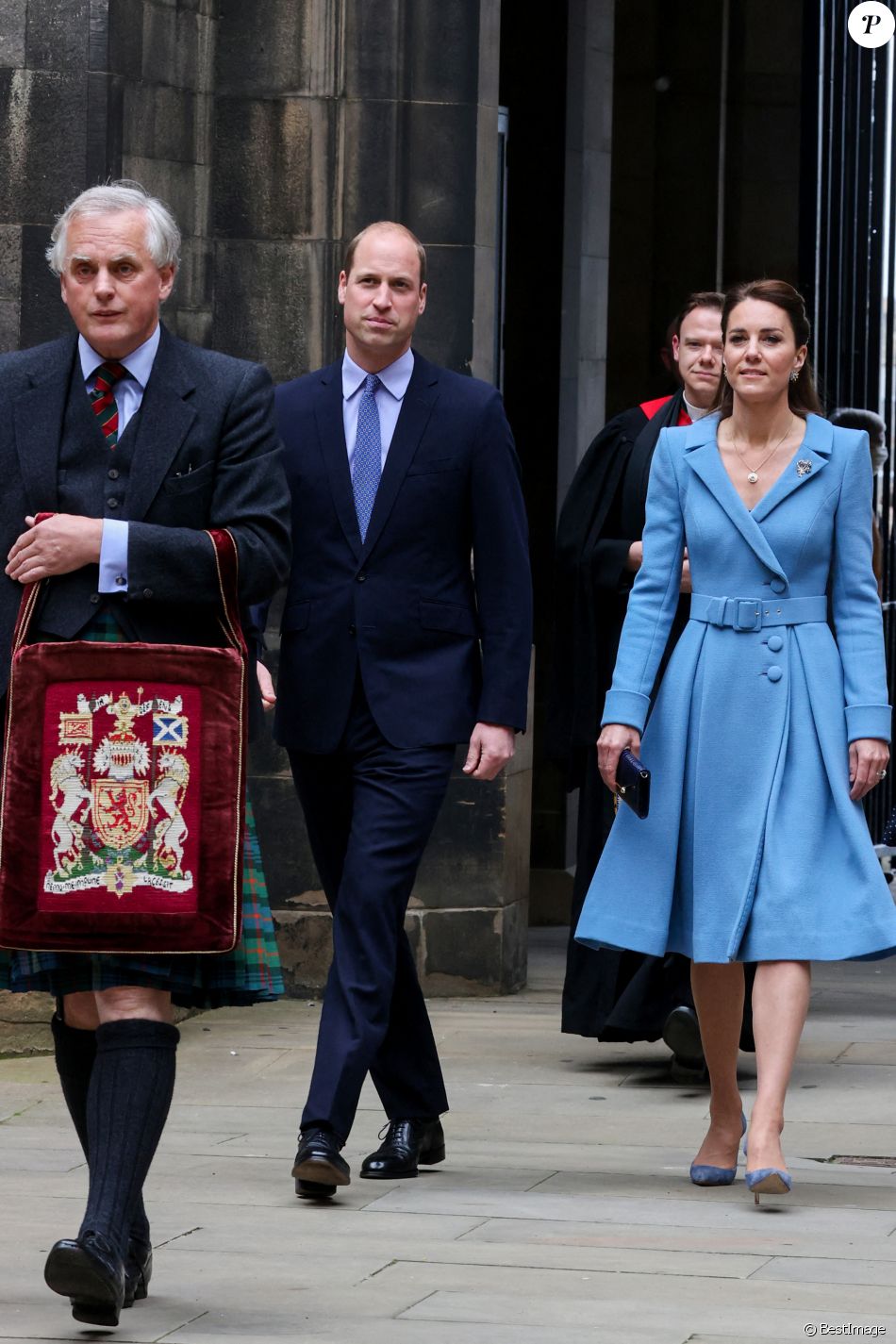 Le prince William, duc de Cambridge, et Catherine (Kate) Middleton, duchesse de Cambridge, arrivent pour la cérémonie de clôture de l'Assemblée générale de l'Église d'Écosse, à la salle de l'Assemblée à Édimbourg, Ecosse, Royaume Uni, le 27 mai 2021.