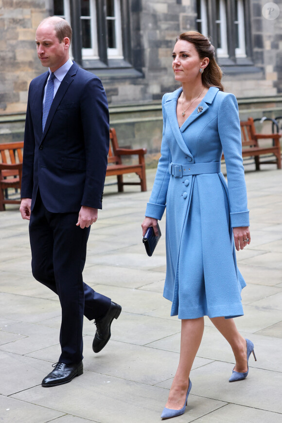 Le prince William, duc de Cambridge, et Catherine (Kate) Middleton, duchesse de Cambridge, arrivent pour la cérémonie de clôture de l'Assemblée générale de l'Église d'Écosse, à la salle de l'Assemblée à Édimbourg, Ecosse.
