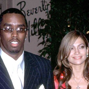 Jennifer Lopez et Puff Daddy à la soirée des Pre-Grammy à Beverly Hills. 