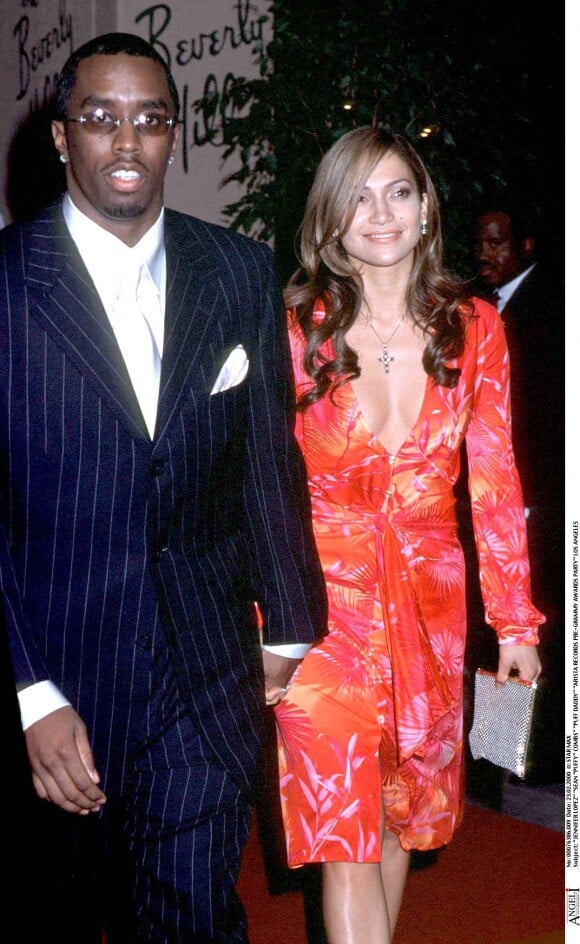 Jennifer Lopez et Puff Daddy à la soirée des Pre-Grammy à Beverly Hills. 