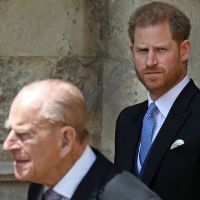 Le prince Harry aurait appris la mort de son grand-père par la police