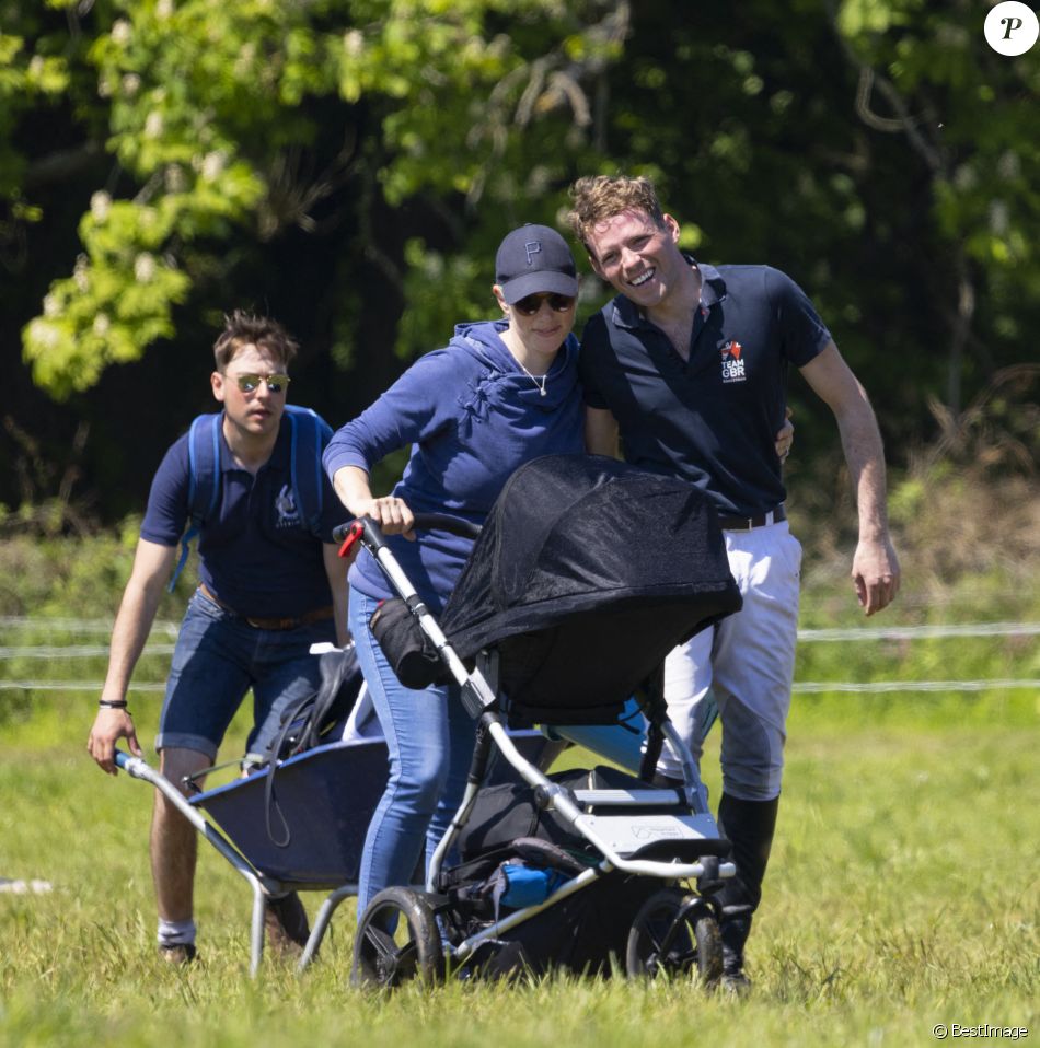 Zara Tindall et son bébé Lucas assistent au "Houghton Hall Horse Trials" à Kings Lynn. Le 29 mai 2021