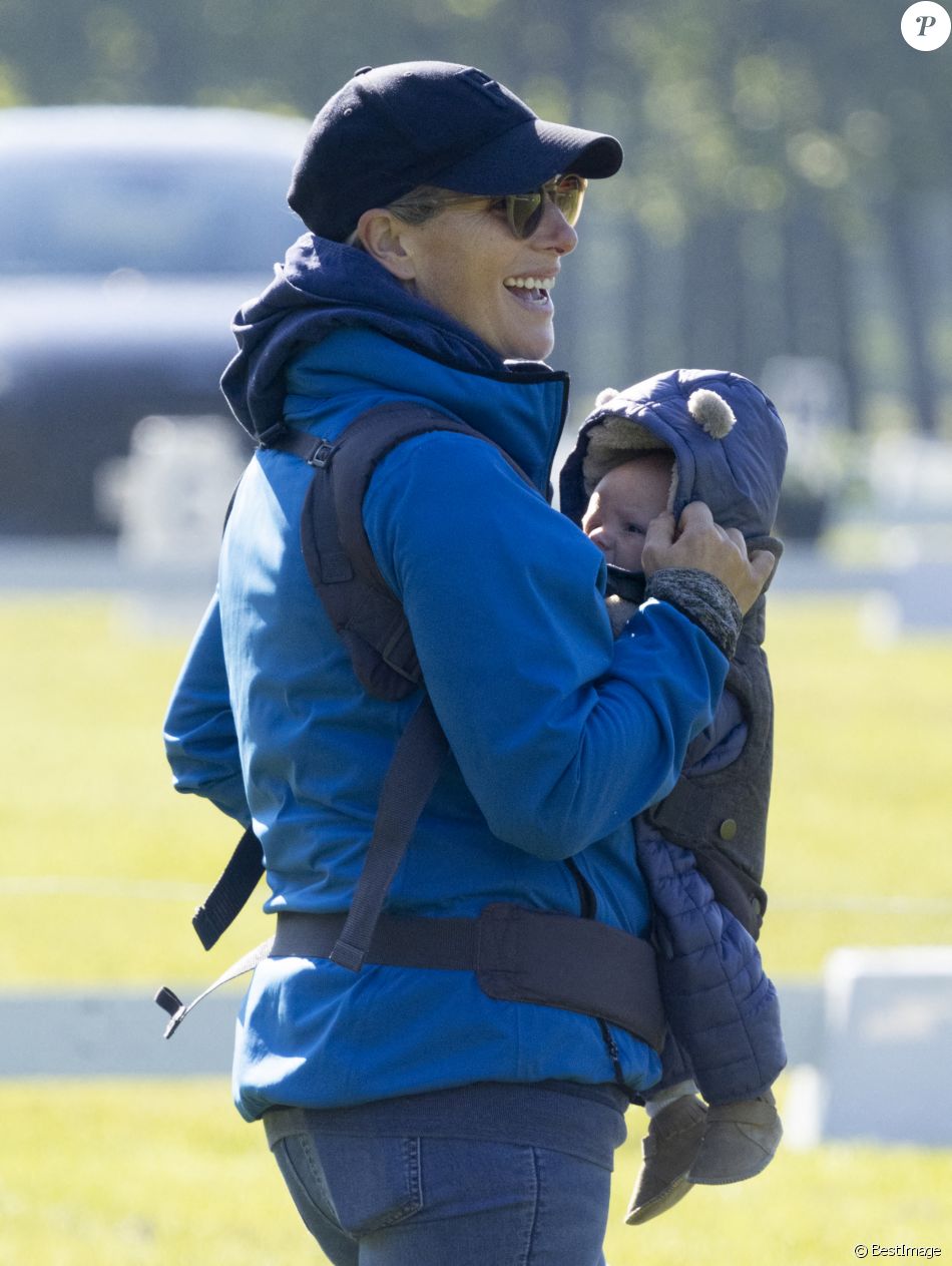 Zara Tindall et son bébé Lucas assistent au "Houghton Hall Horse Trials" à Kings Lynn. Le 29 mai 2021