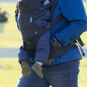 Zara Tindall et son bébé Lucas assistent au "Houghton Hall Horse Trials" à Kings Lynn. Le 29 mai 2021