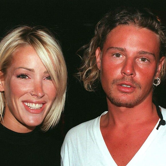 Ophélie Winter et son frère Mickael à Paris en 1998.