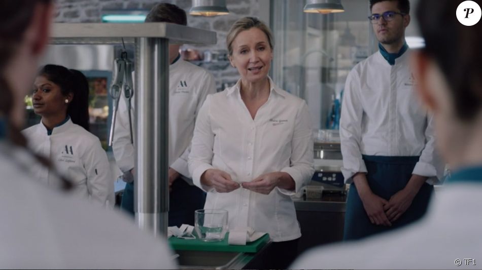 Catherine Marchal dans la série "Ici tout commence", sur TF1.