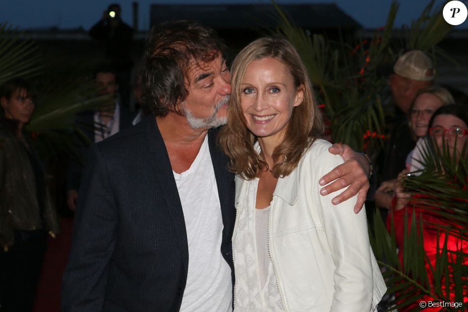 Olivier Marchal et sa femme Catherine - Cérémonie de clôture du 17e festival de fiction TV de La Rochelle à l'Espace Encan à La Rochelle. Le 12 septembre 2015.