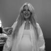 Ellie Goulding, jeune maman aux anges : première photo avec bébé, elle présente son fils Arthur