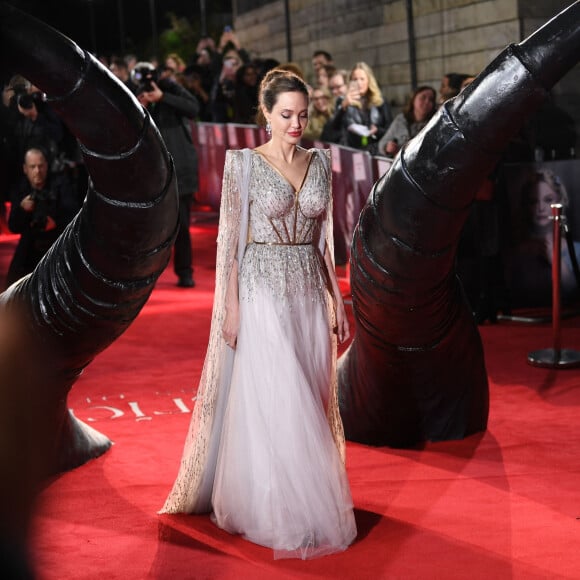 Angelina Jolie - Première du film "Maléfique : Le Pouvoir du mal" à l'Imax Odeon de Londres le 9 octobre 2019.