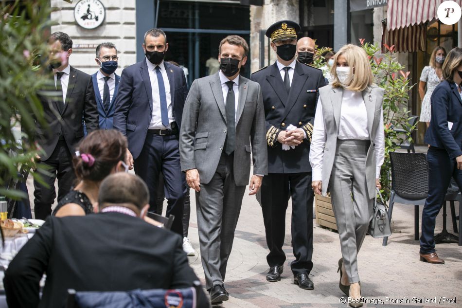 Le président de la République Emmanuel Macron et sa femme Brigitte ont rencontré les acteurs de la gastronomie locale et nationale à Valence, à l'occasion du déplacement dans la Drôme. Le 8 juin 2021 © Romain Gaillard / pool / Bestimage