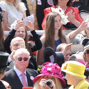 La reine Elisabeth II d'Angleterre et le prince Philip duc d'Edimbourg - La famille royale arrive aux courses du Royal Ascot 2015 le 19 juin 2015.