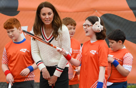 Catherine (Kate) Middleton, duchesse de Cambridge, rend visite aux jeunes de la Lawn Tennis Association (LTA) à Édimbourg, Ecosse, Royaume Uni, le 27 mai 2021.