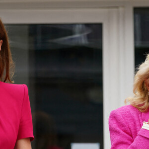 Catherine (Kate) Middleton, duchesse de Cambridge, et la Première Dame des États-Unis Jill Biden lors d'une visite à la "Connor Downs Academy à Hayle, Cornouailles, Royaume Uni, 11 juin 2021, lors du sommet du G7. 