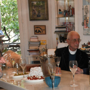 Exclusif - Husky Kihal et Jean-Marie Bigard - Jean-Marie Bigard et Lola Marois lors de la cérémonie oecuménique à l'occasion du renouvellement de leurs voeux pour leur 10 ans de mariage. Le 27 mai 2021 © Coadic Guirec / Bestimage