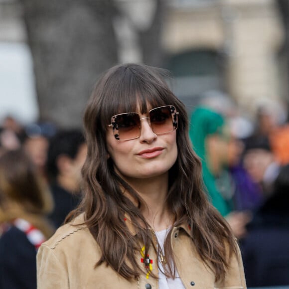 Clara Luciani - Défilé Miu Miu collection prêt-à-porter Automne/Hiver 2020-2021 lors de la Fashion Week à Paris, le 3 mars 2020. © Christophe Clovis - Veeren Ramsamy / Bestimage