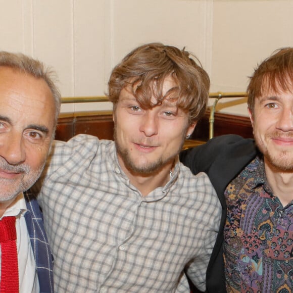 Antoine Duléry, Rod Paradot et Bastien Bouillon - Déjeuner de délibération des prix littéraires des 25e journées du livre et du vin de Saumur aux Deux-Magots à Paris © Christophe Clovis/Bestimage 