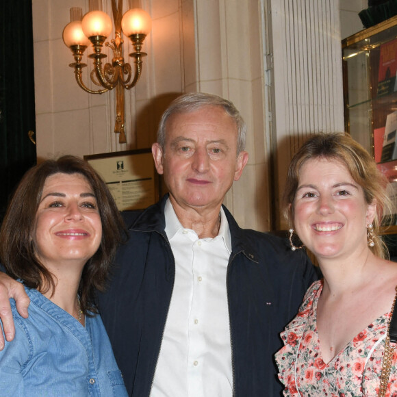 Nelson Monfort, Servane Queffelec, son mari Yann Queffélec et Isaure Monfort lors du déjeuner de délibération des prix littéraires des 25ème journées du livre et du vin de Saumur au Deux Magots à Paris le 15 juin 2021. © Coadic Guirec / Bestimage 