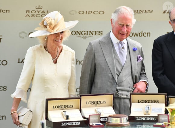 Le prince Charles, prince de Galles, et Camilla Parker Bowles, duchesse de Cornouailles, assistent à la prestigieuse course hippique "Royal Ascot", à Ascot, Royaume Uni, le 16 juin 2021.
