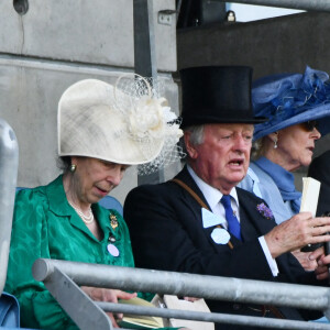 La princesse Anne et Andrew Parker Bowles à la prestigieuse course hippique "Royal Ascot", le 16 juin 2021.