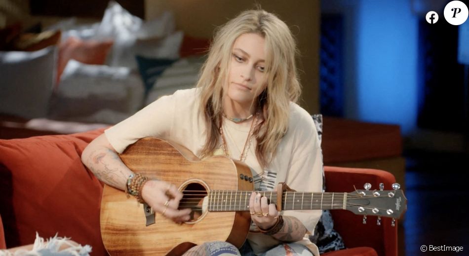 Paris Jackson se confie à Willow Smith dans le nouvel épisode de l'émission "Red Table Talk".
