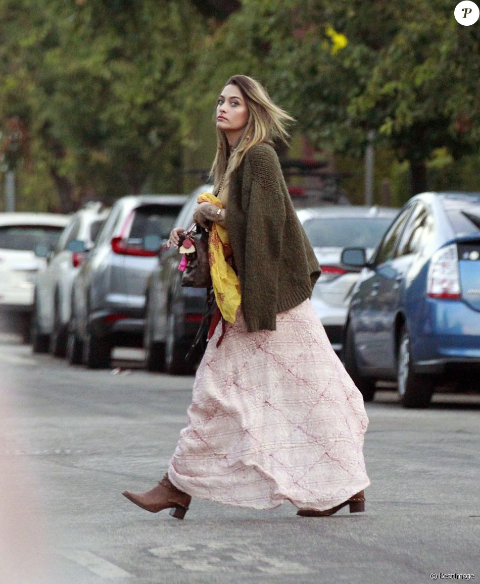 Exclusif - Paris Jackson dîne avec Michael Bradley à Los Angeles au restaurant Mr Chow le 24 juin 2020.