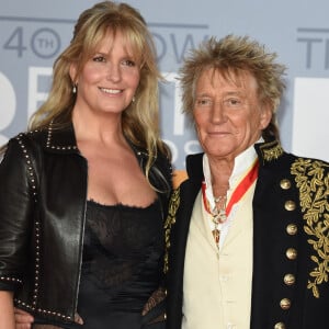 Rod Stewart et sa femme Penny Lancaster - Cérémonie des "Brit Awards 2020" à l'O2 Arena à Londres.