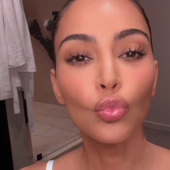 Les secrets de beauté KKW de Kim Kardashian.
