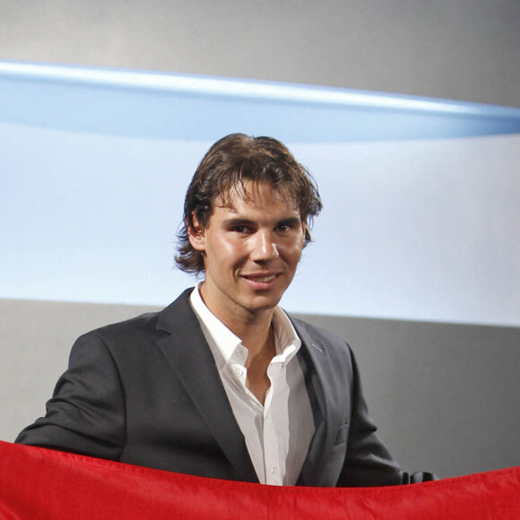 Rafael Nadal, Cérémonie de remise du drapeau espagnol à celui qui le portera lors de la cérémonie d'ouverture des Jeux Olympiques de Londres, le 14 Juillet 2012.