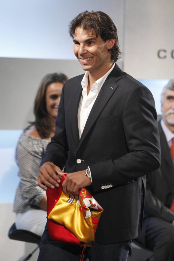 Rafael Nadal, Cérémonie de remise du drapeau espagnol à celui qui le portera lors de la cérémonie d'ouverture des Jeux Olympiques de Londres, le 14 Juillet 2012.