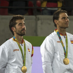 Rafael Nadal et Marc Lopez remporte la finale du double masculin de tennis lors des Jeux Olympiques (JO) de Rio 2016 à Rio de Janeiro le 12 aout 2016. 