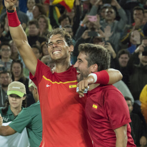 Rafael Nadal et Marc Lopez remporte la finale du double masculin de tennis lors des Jeux Olympiques (JO) de Rio 2016 à Rio de Janeiro le 12 aout 2016. 