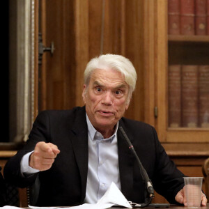 Exclusif - Bernard Tapie intervient lors de la promotion 2020 de la conférence des avocats du barreau de Paris, 11ème séance du premier tour, à la bibliothèque de l'ordre à Paris. Le 7 septembre 2020. © Dominique Jacovides / Bestimage